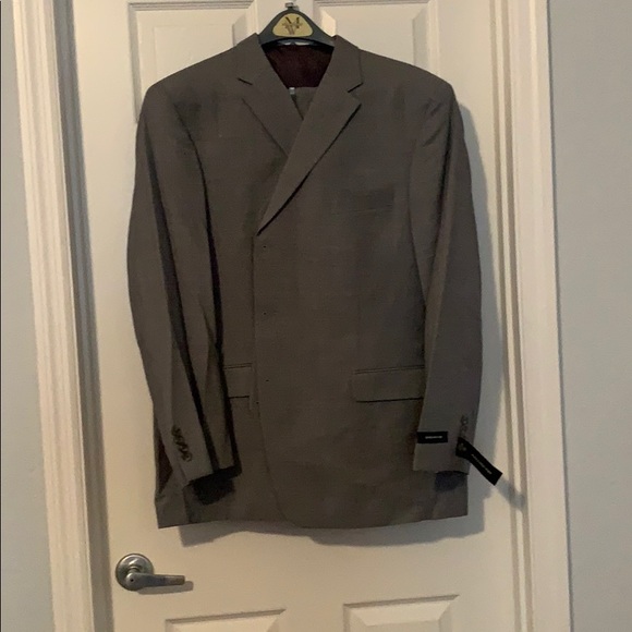 Jones New York NWT 3 piece Suit